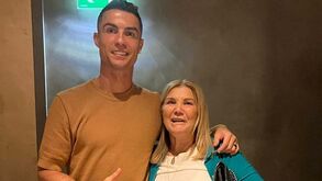 Kátia Aveiro e a idade de Cristiano Ronaldo: «Tem no máximo 28 anos, a mãe registou-o mal…»