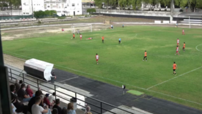 Fair-play no Distrital de Évora: jogador abdica de marcar após lesão de adversário 