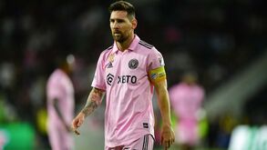 Messi nega rumores de empréstimo: «Vou desfrutar das férias e em janeiro voltarei» 