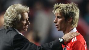 Coentrão lembra o 'seu' Benfica: «A nível de qualidade esta equipa batia todas as dos últimos 15 anos»