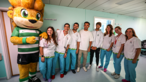 Fundação Sporting promoveu visita dos leões as verdadeiras estrelas no IPO de Lisboa