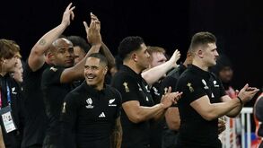Nova Zelândia vence Argentina e apura-se para a final do Mundial de râguebi