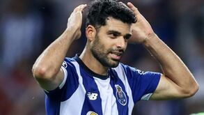 Taremi aciona os alarmes no Dragão