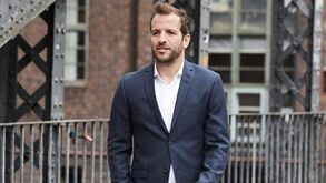 Van der Vaart e a crise do Ajax: «É uma equipa de m…. com jogadores de m….»