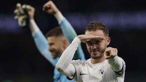 Tottenham-Fulham, 2-0: no trono da Premier League