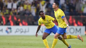 Cristiano Ronaldo bisa e Al Nassr vence Al Duhail na Liga dos Campeões asiática