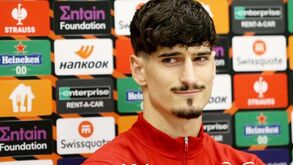 Guardião do Raków vê Sporting 