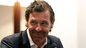 Notícia Record: André Villas-Boas avança com candidatura à presidência do FC Porto