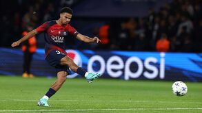 Há um miúdo no Paris SG que deixa Henry de boca aberta: «Este rapaz não tem limites»