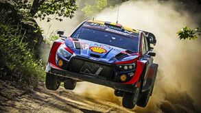 Thierry Neuville lidera Rali Centro Europeu após primeiras superespeciais