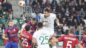 As notas dos jogadores do Sporting diante do Raków: exemplo de capitão evitou mal maior