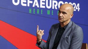 Record fez todas as perguntas; Roberto Martínez respondeu a tudo! Entrevista exclusiva este domingo