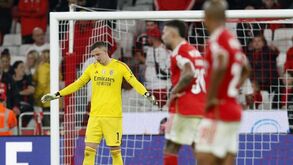 A crónica do Benfica-Casa Pia, 1-1: um penálti de aviso para o golpe final