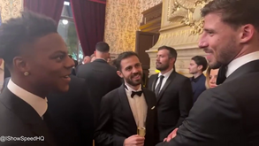 O momento em que IShowSpeed diz a Bernardo Silva e Rúben Dias que é português