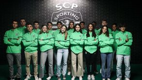 Sporting com 17 reforços para a formação