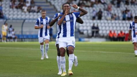 FC Porto B e Tondela empataram em jogo muito equilibrado