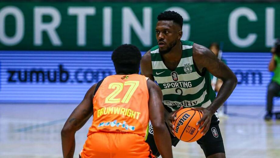 Sporting teve de aplicar-se para derrotar Ovarense