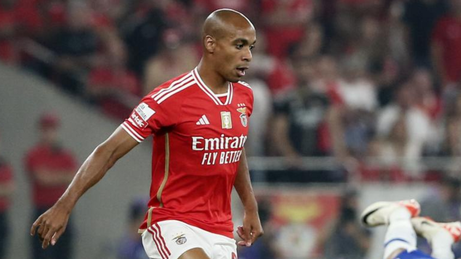 João Mário muito apupado no regresso a Milão