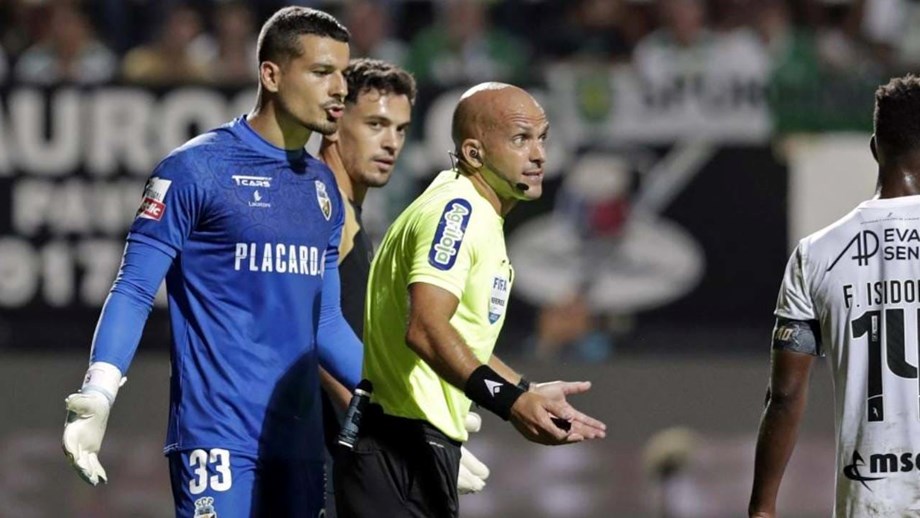 Luís Godinho apitou o Farense-Sporting no passado sábado