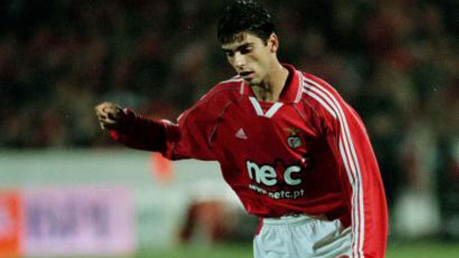 Ex-jogador sublinha personalidade do treinador que, na altura, estava à frente do Benfica