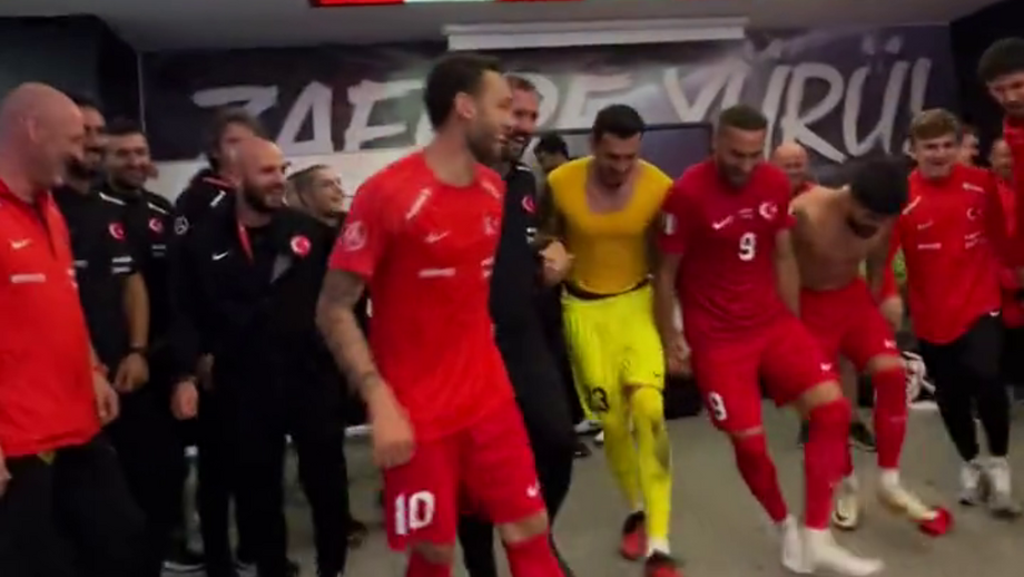 Turcos festejaram assim a qualificação para o Campeonato da Europa