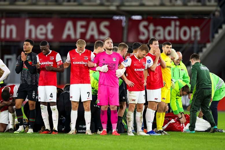 Com dois jogadores expulsos, AZ Alkmaar perde de virada para o FC Groningen  em Alkmaar - Futebol Holandês