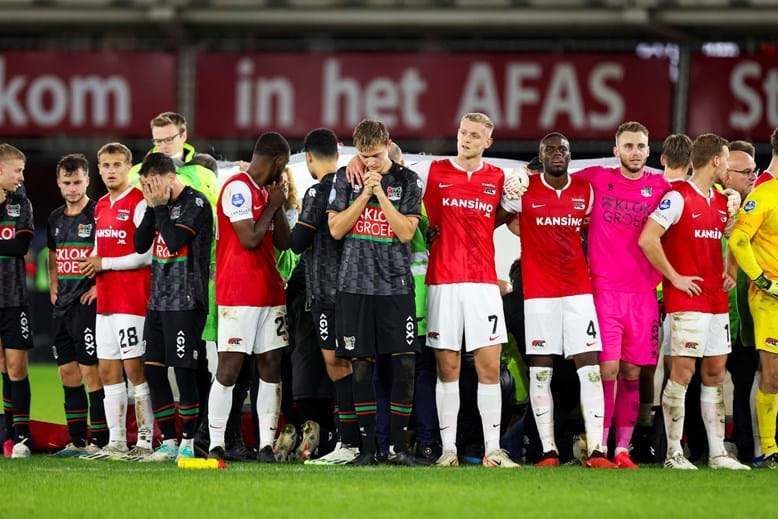 Com dois jogadores expulsos, AZ Alkmaar perde de virada para o FC Groningen  em Alkmaar - Futebol Holandês