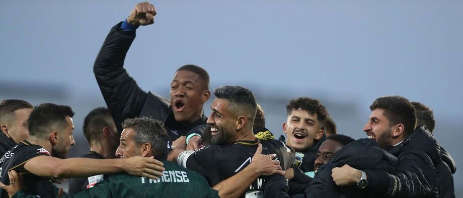 A crónica do Rio Ave-Farense, 3-4: duas reviravoltas em jogo de loucos