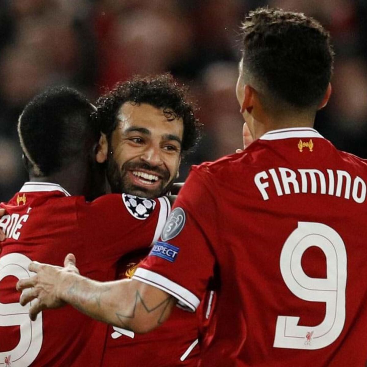 Porque Salah e Mané brigaram? Firmino conta tudo em livro