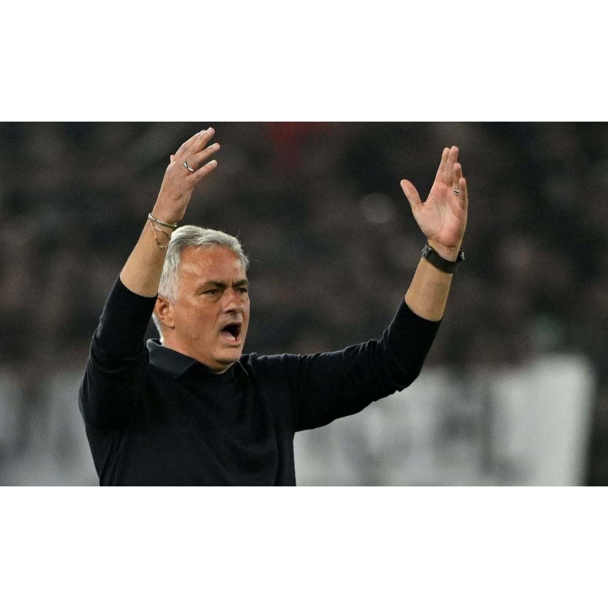 Mourinho arrasa jogadores da Roma: «Fiz 150 jogos na Champions e depois há  pessoas sem história na Europa» - Roma - Jornal Record