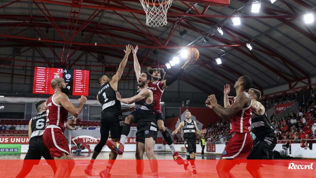 Basquetebol Fim do sonho olímpico de Portugal