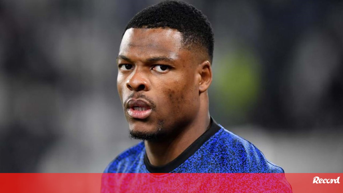 Inter’s Denzel Dumfries to Miss Champions League Match Against Benfica Due to Muscle Fatigue