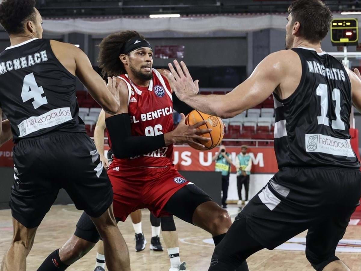 Benfica vence PAOK no regresso à Liga dos Campeões - Basquetebol - Jornal  Record