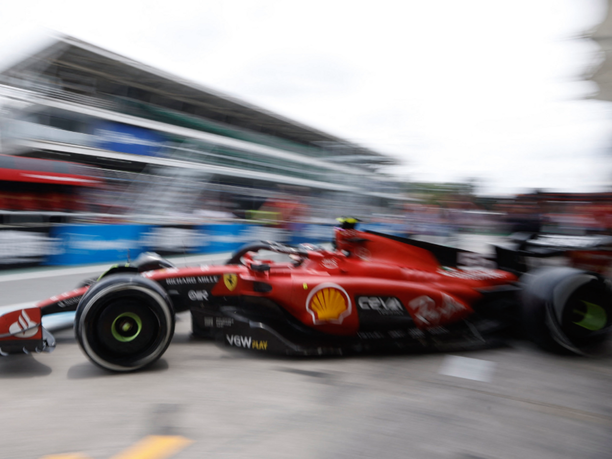 Ferrari lidera treinos no GP da Holanda, Red Bull tem dificuldades