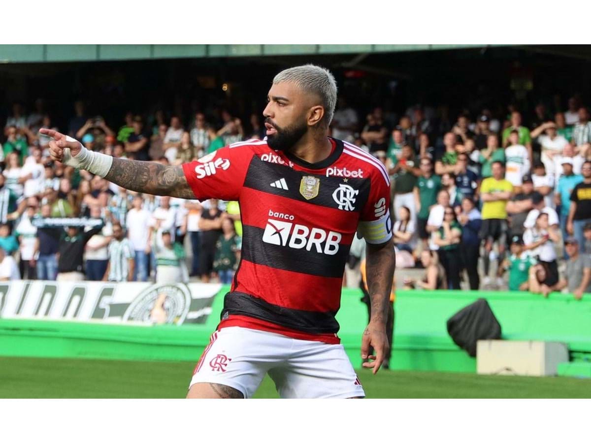 Flamengo descarta negociação com Manchester United por Gabriel Barbosa