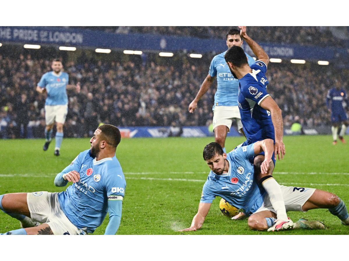 Chelsea-Manchester City, 4-4: Chuva de golos histórica - Inglaterra -  Jornal Record