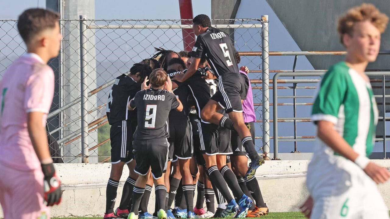 Benfica saiu invicto do Dragão e com uma liderança reforçada