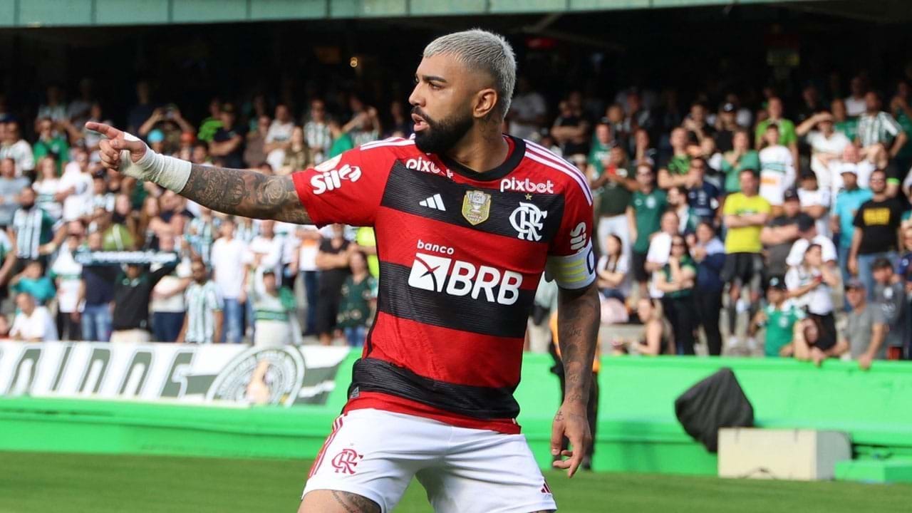 Flamengo descarta negociação com Manchester United por Gabriel Barbosa