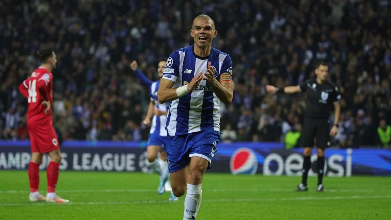 Pepe se torna o jogador mais velho a marcar na Champions e único