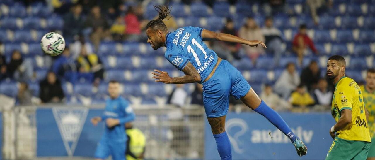 Cassiano salta sem oposição para selar o triunfo 