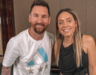 Messi numa foto com a jornalista