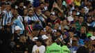 Brasil-Argentina começou com quase 30 minutos de atraso depois de confrontos nas bancadas do Maracanã