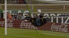Foi há 25 anos que Higuita fez uma das defesas mais espantosas da história