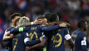 3.ª- A França garantiu o apuramento com uma vitória frente à Holanda por 2-1 em jogo da 7.ª jornada do grupo F