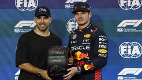 Max Verstappen garante a pole position para o GP de Abu Dhabi