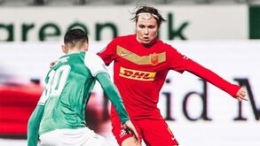 Para Schmidt ver: Schjelderup assina hat trick de assistências pelo Nordsjaelland