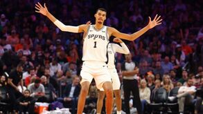 Wembanyana 'marca posição' na NBA com 38 pontos em Phoenix