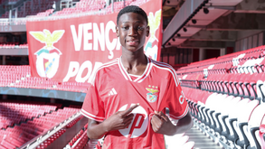 António Mendes assina contrato de formação com o Benfica