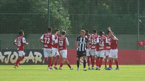 Sp. Braga B-Varzim, 2-0: Banho de bola atrasa candidato