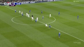 «Mesmo com 5 jogadores vamos continuar a tentar»: treinador do Tottenham justifica estratégia ousada frente ao Chelsea